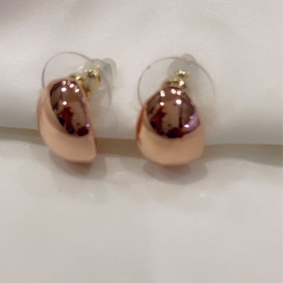 2/$20Rose- Gold Stud earrings - Picture 1 of 2